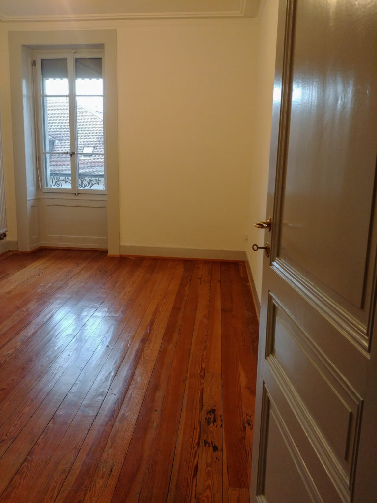 renovation-locatif-peinture-sol-salon-lyon-sud