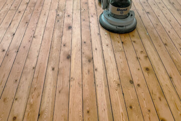 Ponçage et rénovation parquet ancien massif et vitrification à Lyon